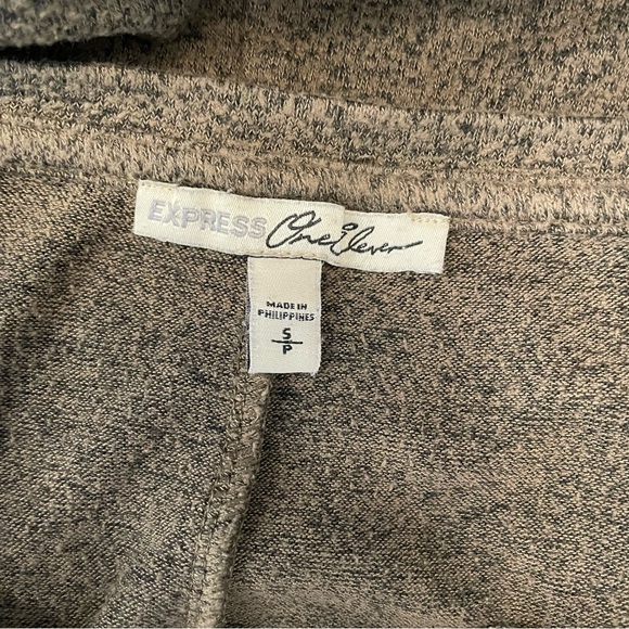 Express One Eleven | Size: Small - Picture 2 of 4